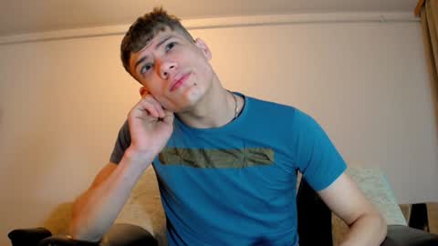 Snapshot of just_alexx12 chatting on 02/01/25, 11:21 just_alexx12 online show from 02/01/25, 11:21