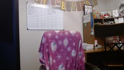 Snapshot of just_chillinwithya chatting on 11/05/25, 07:52 Your Zaddy online show from 11/05/25, 07:52