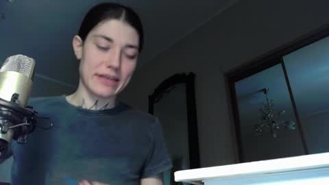 Snapshot of just_curly_ginger chatting on 04/13/26, 10:10 Ginger Curly online show from 04/13/26, 10:10