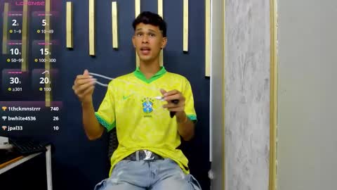 Snapshot of just_d4v7 chatting on 09/28/25, 07:19 JUST online show from 09/28/25, 07:19