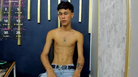 Snapshot of just_d4v7 chatting on 09/30/25, 07:19 JUST online show from 09/30/25, 07:19