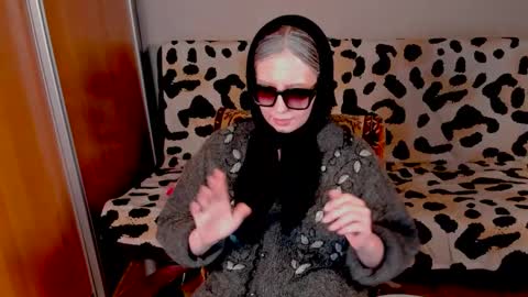 Snapshot of just_fucked chatting on 02/11/25, 03:29 Nika and Mark online show from 02/11/25, 03:29