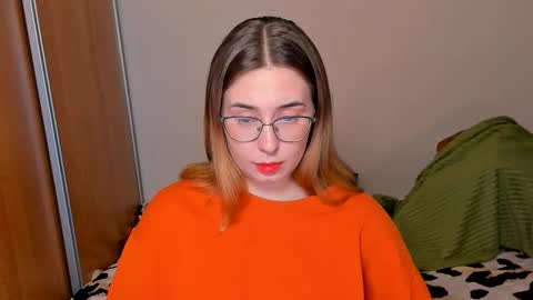 Snapshot of just_fucked chatting on 09/17/25, 09:38 Nika and Mark online show from 09/17/25, 09:38