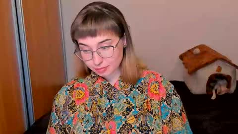 Snapshot of just_fucked chatting on 10/02/25, 09:22 Nika and Mark online show from 10/02/25, 09:22