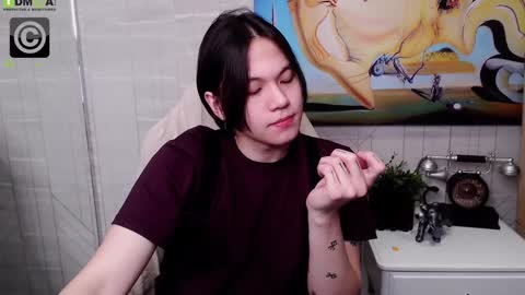 just_gay_ online show from 01/31/25, 10:31