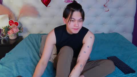 just_gay_ online show from 02/26/25, 12:27
