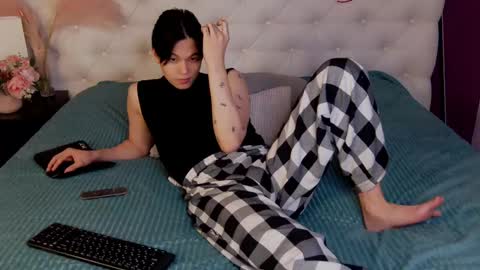 just_gay_ online show from 02/28/25, 01:36