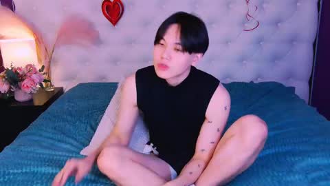 just_gay_ online show from 03/03/25, 11:33