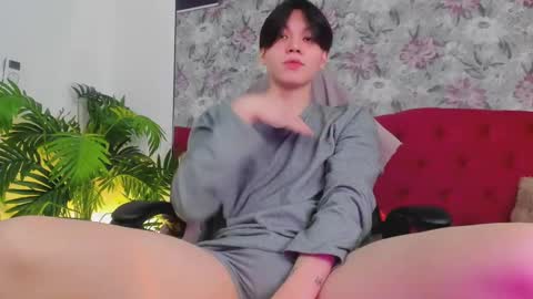 just_gay_ online show from 03/05/25, 01:17