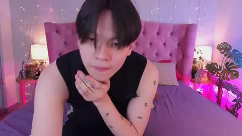 just_gay_ online show from 03/08/25, 01:14