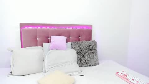  Isa y Luci  online show from 12/20/24, 04:57