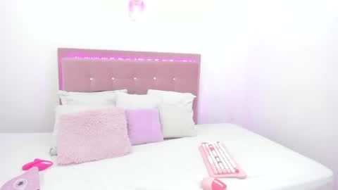  Isa y Luci  online show from 03/06/25, 12:54