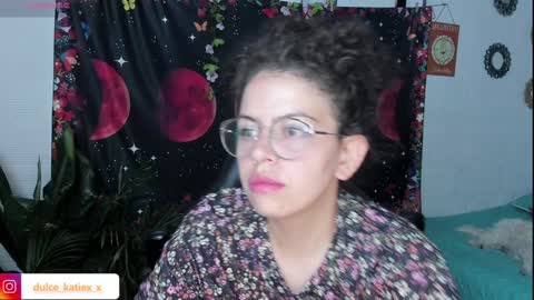 Snapshot of just_katiex chatting on 01/09/25, 12:25 Sofia online show from 01/09/25, 12:25