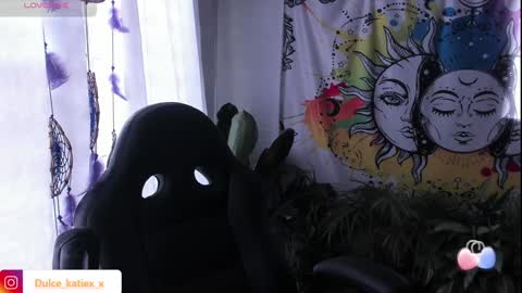 Snapshot of just_katiex chatting on 01/26/25, 08:13 Sofia online show from 01/26/25, 08:13