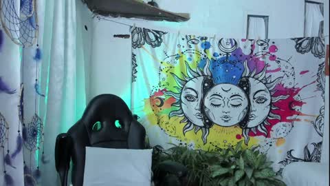 Snapshot of just_katiex chatting on 02/03/25, 01:09 Sofia online show from 02/03/25, 01:09