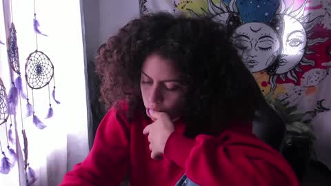 Snapshot of just_katiex chatting on 02/05/25, 06:37 Sofia online show from 02/05/25, 06:37