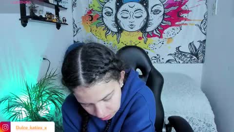 Snapshot of just_katiex chatting on 11/20/25, 01:11 Sofia online show from 11/20/25, 01:11