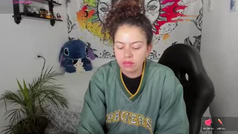 Snapshot of just_katiex chatting on 12/03/25, 01:42 Sofia online show from 12/03/25, 01:42