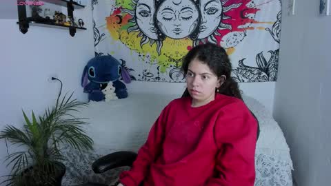 Snapshot of just_katiex chatting on 12/04/25, 06:49 Sofia online show from 12/04/25, 06:49