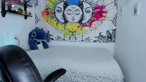 Snapshot of just_katiex chatting on 12/19/25, 05:36 Sofia online show from 12/19/25, 05:36