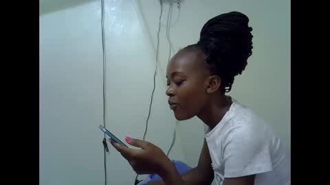 Snapshot of just_nuru chatting on 12/05/25, 11:52 just_nuru online show from 12/05/25, 11:52