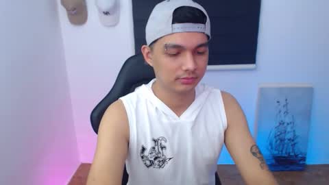 Snapshot of justagamerxxx chatting on 02/25/25, 01:20 Rhys online show from 02/25/25, 01:20