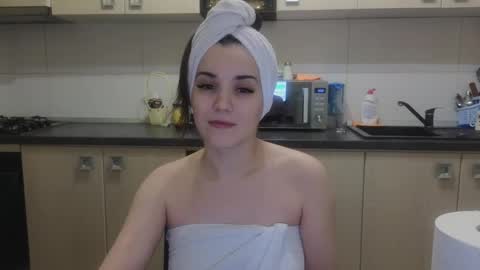 Snapshot of justanneagain chatting on 01/15/25, 01:12 JustAnne online show from 01/15/25, 01:12