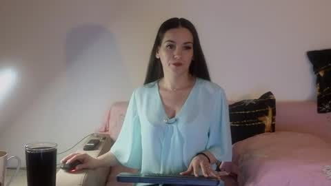JustAnne online show from 06/21/26, 08:11