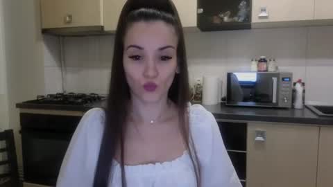 Snapshot of justanneagain chatting on 07/10/26, 11:51 JustAnne online show from 07/10/26, 11:51