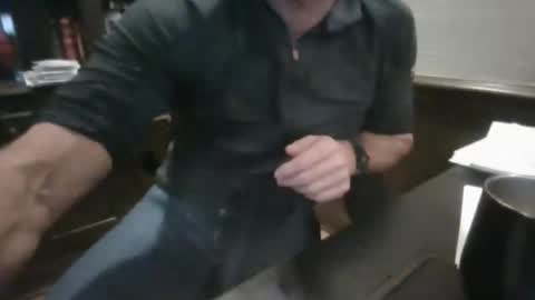 Snapshot of justanotherdadbod2025 chatting on 11/22/25, 01:37 justanotherdadbod2025 online show from 11/22/25, 01:37