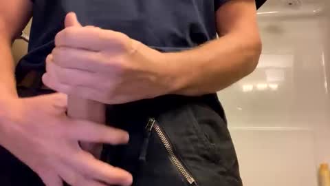 Snapshot of justatroll30 chatting on 11/04/25, 11:15 justatroll30 online show from 11/04/25, 11:15