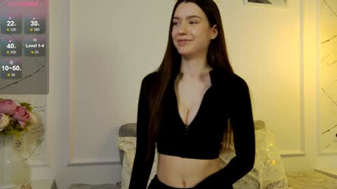 Snapshot of justbarbie_new_ chatting on 12/08/24, 06:06 Katarina online show from 12/08/24, 06:06