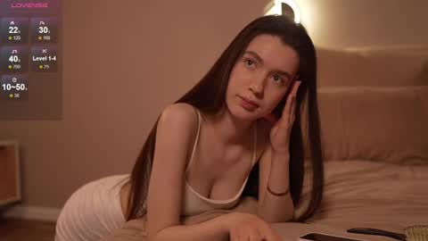 Snapshot of justbarbie_new_ chatting on 02/23/25, 04:35 Katarina online show from 02/23/25, 04:35