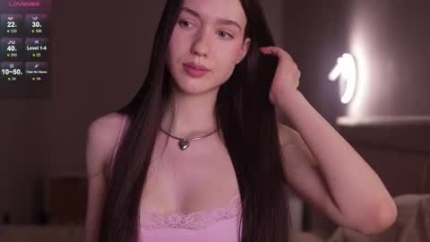 Snapshot of justbarbie_new_ chatting on 09/13/25, 07:13 Katarina online show from 09/13/25, 07:13