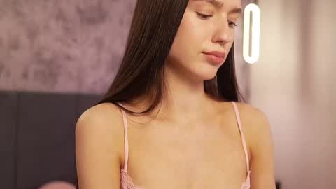 Snapshot of justbarbie_new_ chatting on 10/11/25, 05:44 Katarina online show from 10/11/25, 05:44