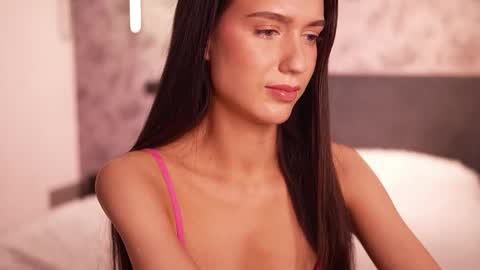 Snapshot of justbarbie_new_ chatting on 11/09/25, 08:18 Katarina online show from 11/09/25, 08:18