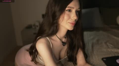Snapshot of justbarbie_new_ chatting on 05/09/26, 06:02 Katarina online show from 05/09/26, 06:02
