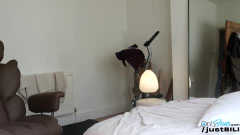 Snapshot of justbecauseiloveit chatting on 09/11/25, 07:41 Billie B William online show from 09/11/25, 07:41