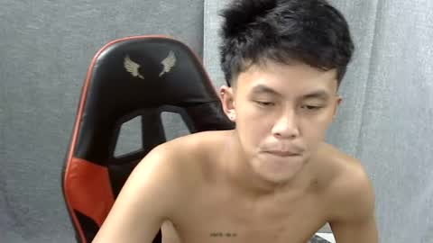 Snapshot of justcallme_james chatting on 05/19/26, 03:13 James online show from 05/19/26, 03:13