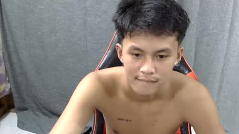 Snapshot of justcallme_james chatting on 05/21/26, 03:57 James online show from 05/21/26, 03:57