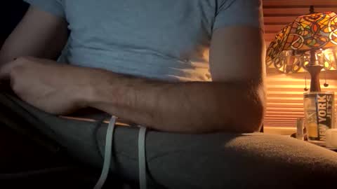 Snapshot of justcallmelaz chatting on 12/15/25, 03:33 just laz online show from 12/15/25, 03:33