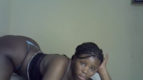 Snapshot of justforyou2030 chatting on 11/06/25, 01:39 justforyou2030 online show from 11/06/25, 01:39