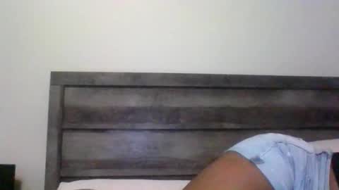 justicee552773 online show from 10/22/25, 03:45