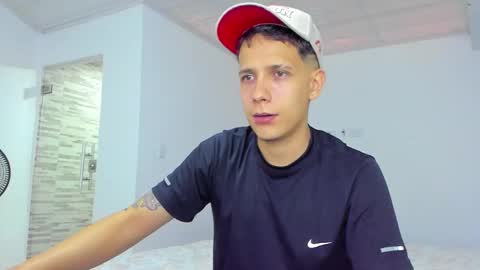 justin_biker online show from 09/30/25, 02:44