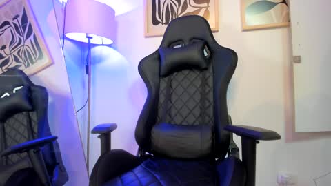 justin_payn14 online show from 05/09/26, 03:50