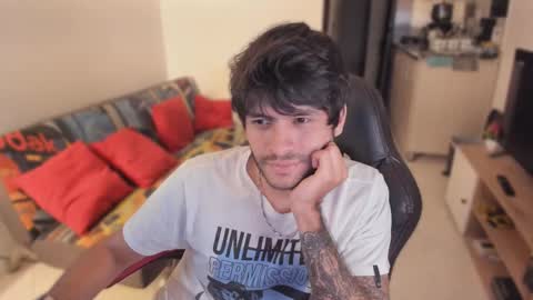 Snapshot of justin_stark1 chatting on 10/25/25, 11:32 Diego online show from 10/25/25, 11:32