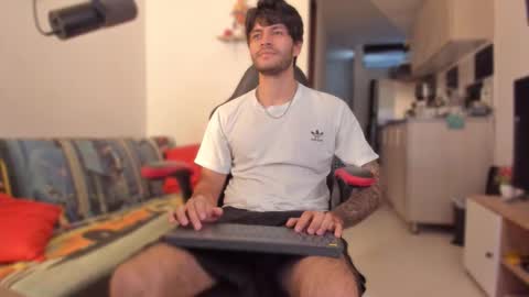 Snapshot of justin_stark1 chatting on 11/26/25, 09:38 Diego online show from 11/26/25, 09:38