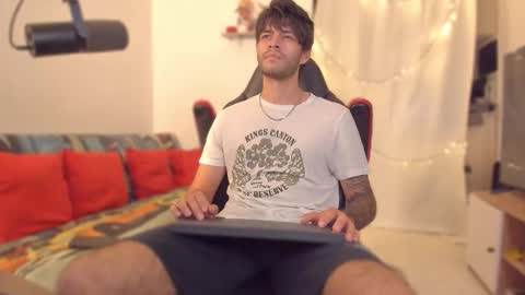 Snapshot of justin_stark1 chatting on 12/13/25, 09:09 Diego online show from 12/13/25, 09:09