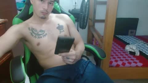 Snapshot of justin_taylor02 chatting on 10/03/25, 05:10 justin_taylor02 online show from 10/03/25, 05:10