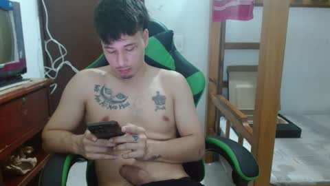 Snapshot of justin_taylor02 chatting on 10/11/25, 01:53 justin_taylor02 online show from 10/11/25, 01:53